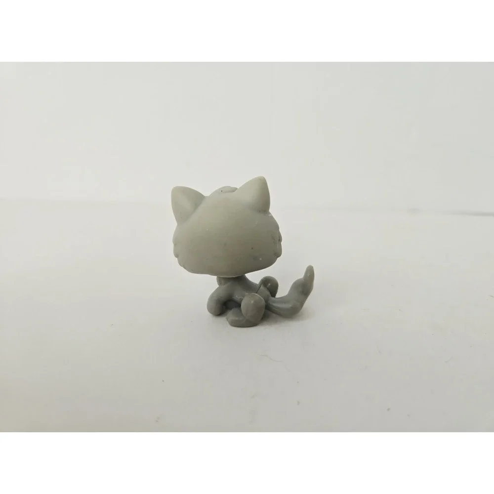 Littlest Pet Shop figure cat kitten 66 gray blue eyes